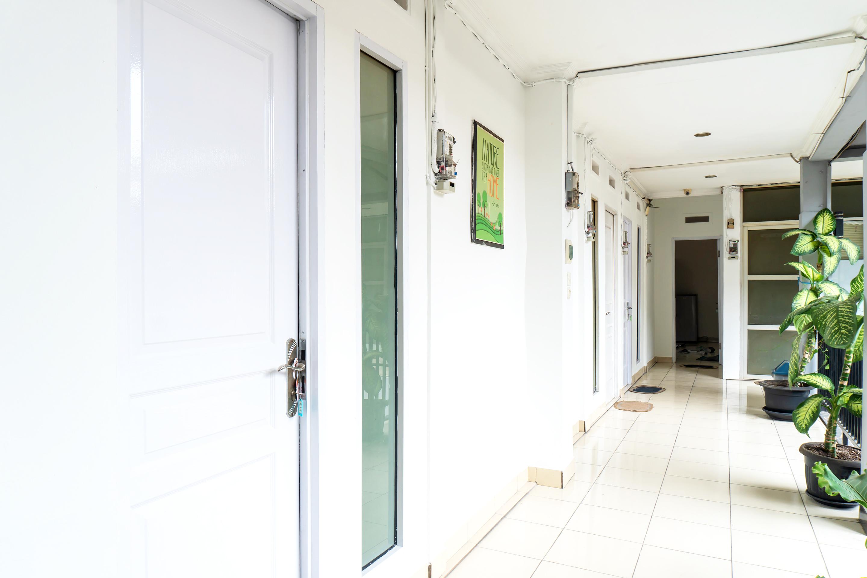 Super Oyo 617 Sukaraja Residence Syariah Bandung Exterior photo